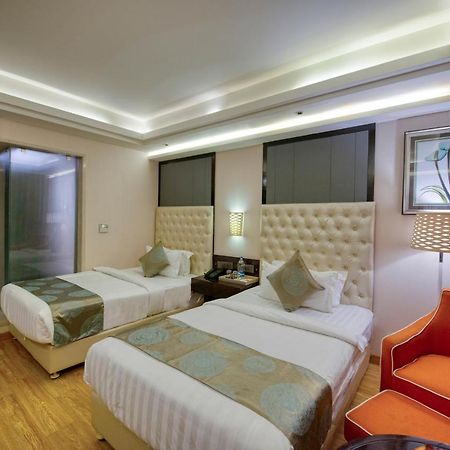 Om Clarks Inn Raebareli Extérieur photo