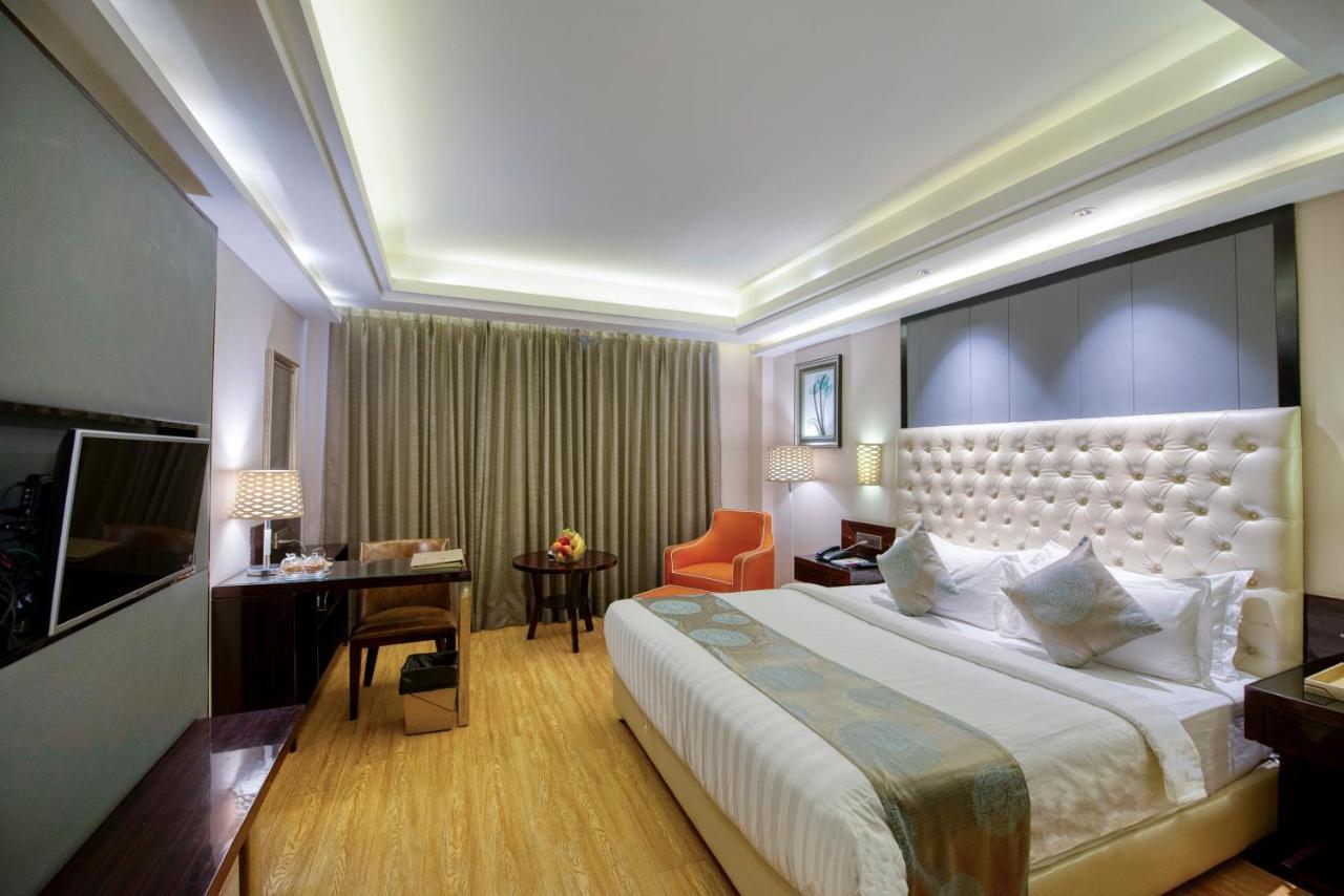 Om Clarks Inn Raebareli Extérieur photo